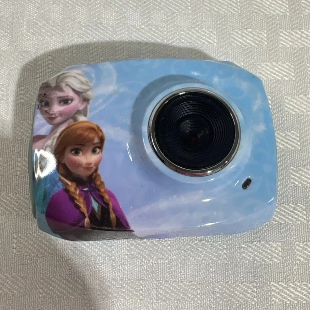Disney Frozen Movie Action Camcorder/GoPro Camera W/ CASE AND TRIPOD. TESTED